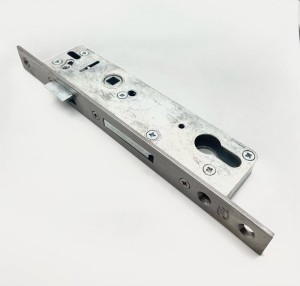 Zamek drzwiowy wąski MC-30Z ECO zapadkowo-zasuwkowy uniwersalny