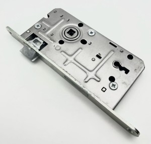 Zamek do drzwi MAG-MET 72/50 wpuszczany wersja stolarska na KLUCZ 